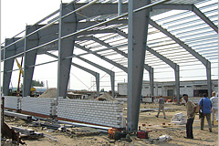 13. Готовый цоколь по периметру здания.