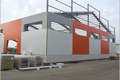 17. Процесс монтажа стеновых панелей практически закончен.