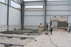 24. Процесс заливки полов.