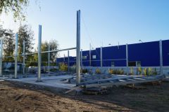 Фундамент готов. Начало монтажа колонн.