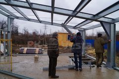 17. التحقق من الجزء المائل في بناء Z-Top.