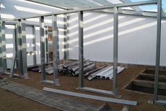 20. وضع الحواجز الداخلية داخل بناء Z-Top.